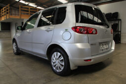 2004 Mazda Demio full