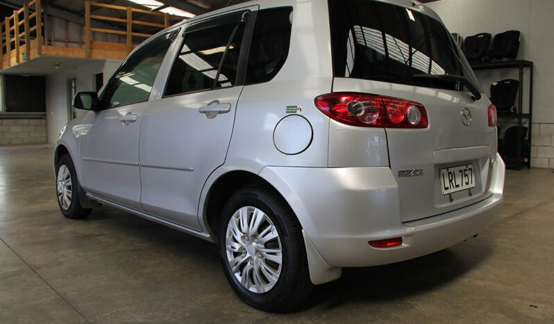 2004 Mazda Demio full
