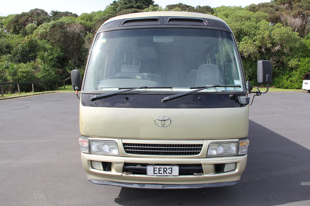 2004 Toyota Coaster – Bargain Autos