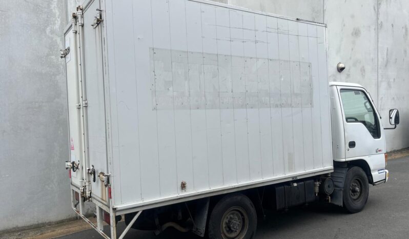 2003 Isuzu NKR – Box Truck full