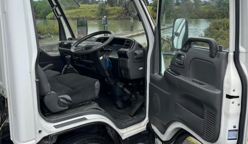 2003 Isuzu NKR – Box Truck full