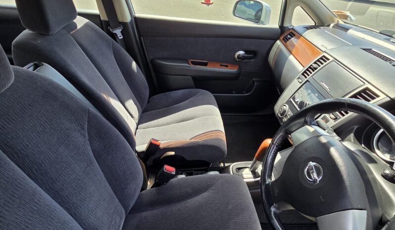 2008 Nissan Tiida full