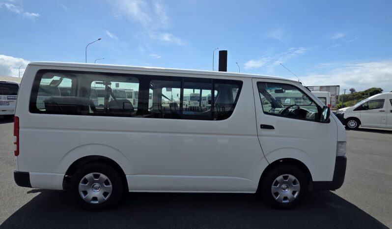 2007 Toyota Hiace full
