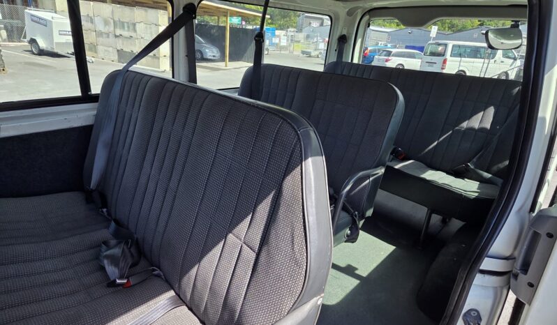 2007 Toyota Hiace full