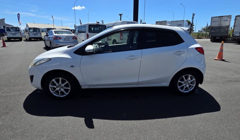 2011 Toyota Prius full