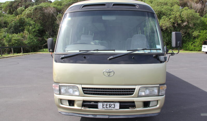 2004 Toyota Coaster full
