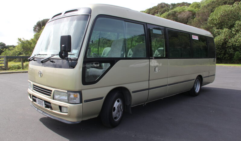 2004 Toyota Coaster full