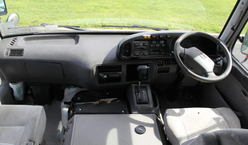 2004 Toyota Coaster full
