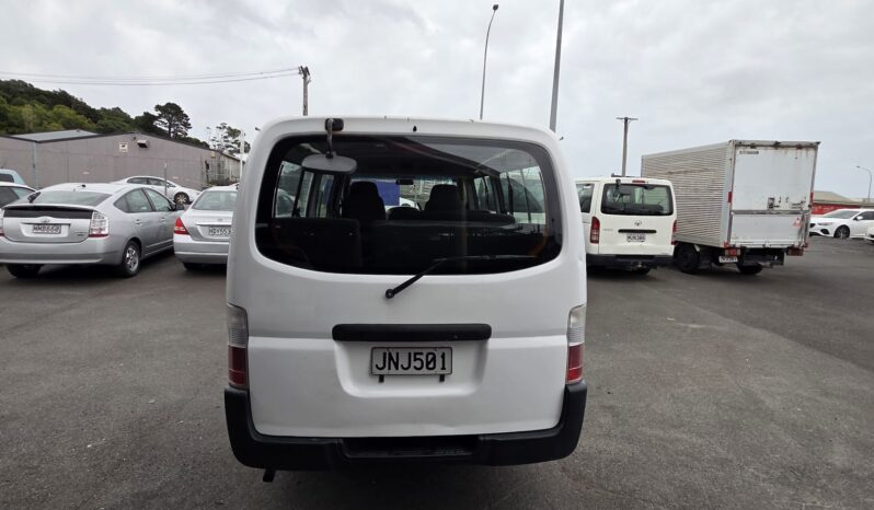 2007 Nissan Caravan Minivan full